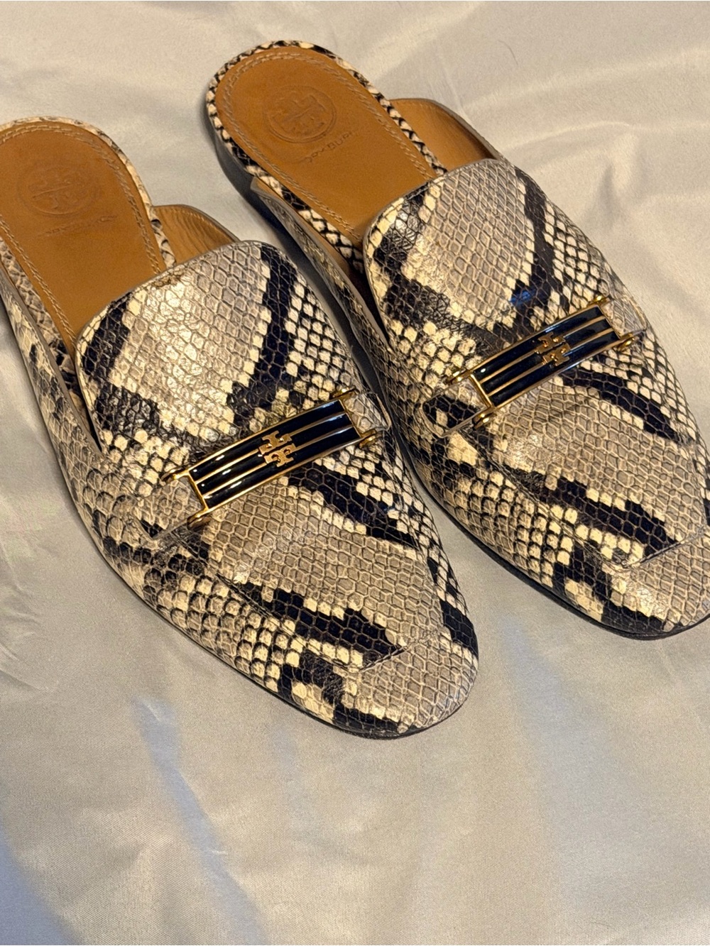 Tory Burch Snakeskin Print Leather Mule Loafers Gold Logo Quiet Luxury 7.5